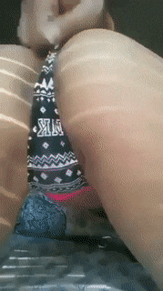 wanna-observe-how-moist-i-am?