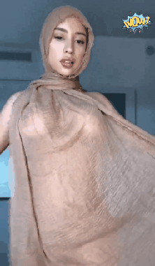 stunning-fat-hooter-muslim-stunner