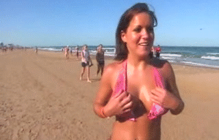 beautiful-beach-stunner-displays-super-cute-xxl-breasts-for-the-camera