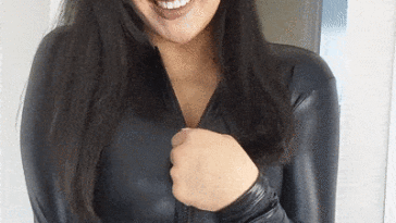 she-is-so-fucking-super-fucking-hot!