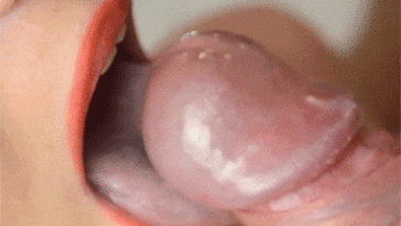cute-feeding,-she-globs-some-but-makes-a-super-cute-recovery