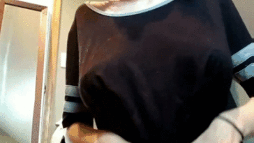 hottie-hopelesssofrantic-demonstrates-off-enormous-natural-boobies