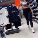 sexy-cameltoe-caught-in-the-store