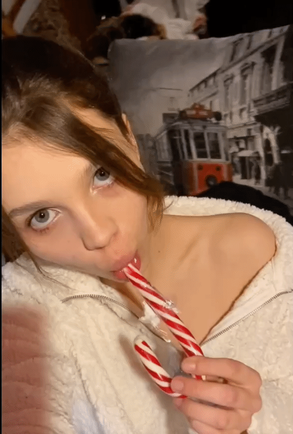 she-likes-to-inhale-on-candy
