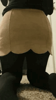 Black Hose Upskirt - Lush In Massive Dark-hued Pantyhose Upskirt | PornGif.co
