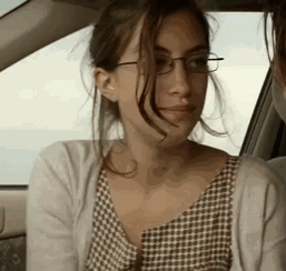 crazy-and-nasty-gf-blows-boyfriends-dick-while-driving