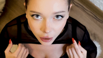 kate-kuray-display-titties