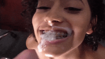 dani-diaz-liking-cum-on-braces