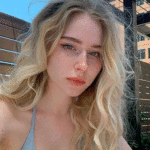 she-was-confused,-but-looking-around,-she-accepted-the-strangers-invitation-to-inhale-his-giant-and-sinewy-dick-for-him